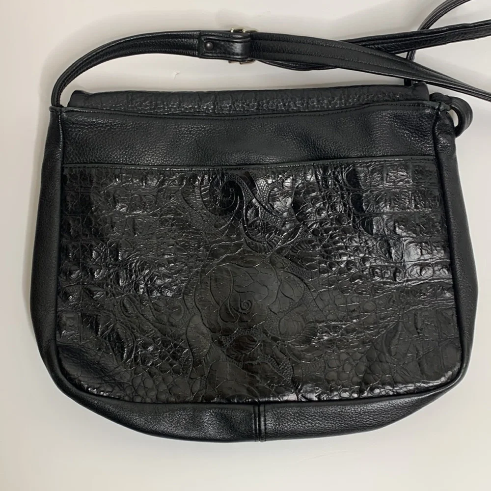 AnnRingness | Black Heavy Laptop Nag | Floral Engraved Multi Compartment Satchel